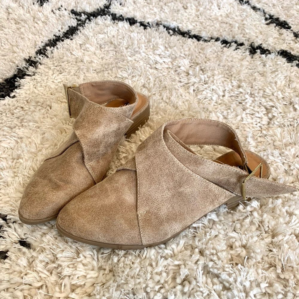 Cute Tan Shoes